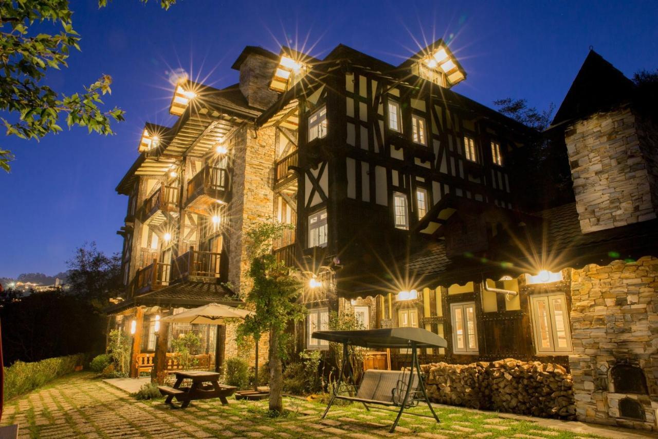 Black Forest Manor ريناي المظهر الخارجي الصورة